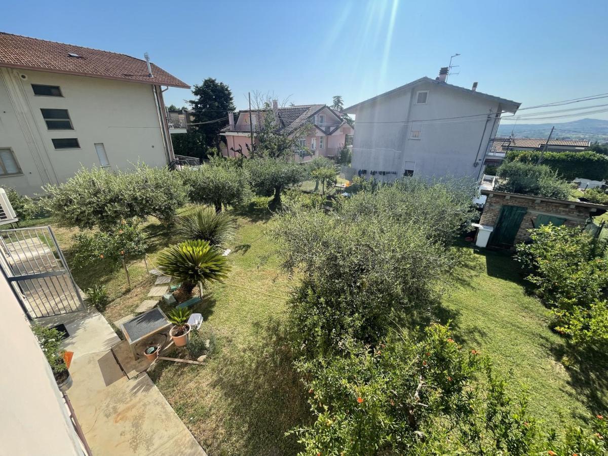 Oasi Di Relax Santa Maria di Scacciano Exterior foto